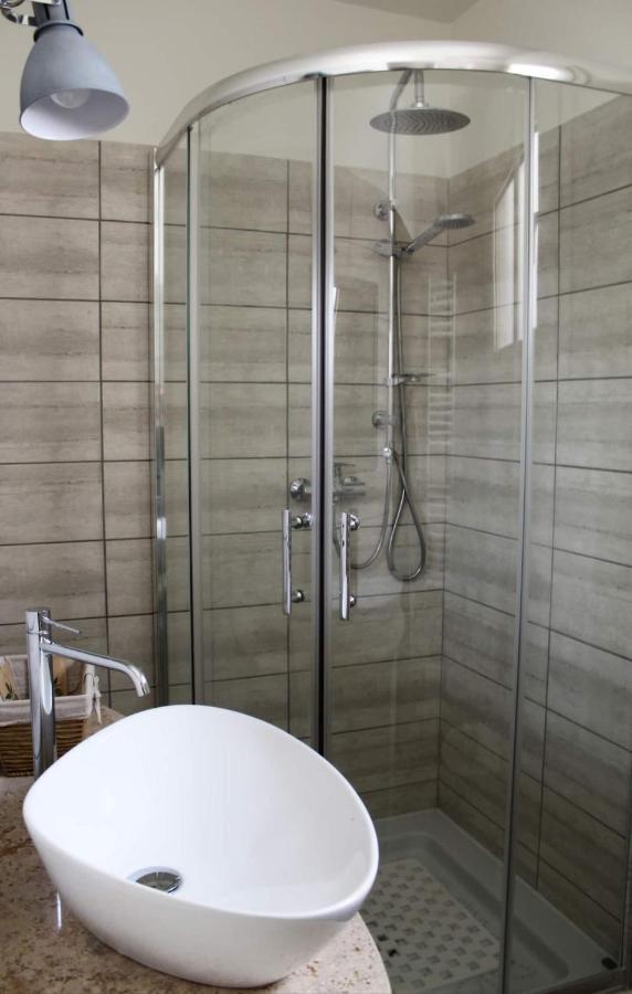 4 Balconi Liberty Apartments Lecce Exterior photo